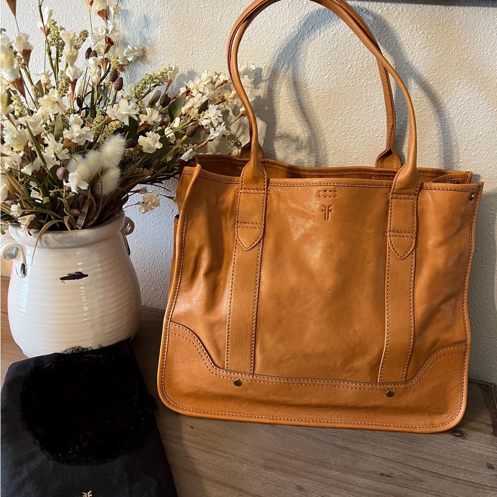 Frye Madison Shopper Leather Tote bag